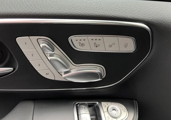 Mercedes-Benz Klasa V cena 479900 przebieg: 6800, rok produkcji 2022 z Wrocław małe 596